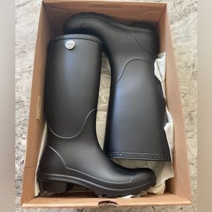 UGG Shelby Matte boots